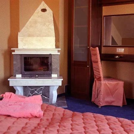 Friends Hotel 3*
